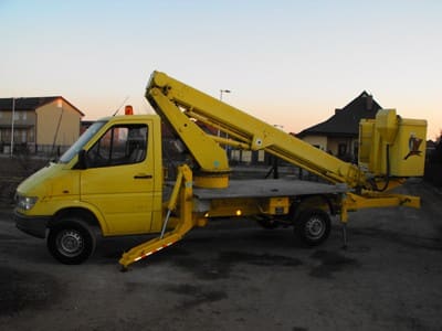 Podnośnik koszowy 20m na Mercedesie Sprinter 308D
